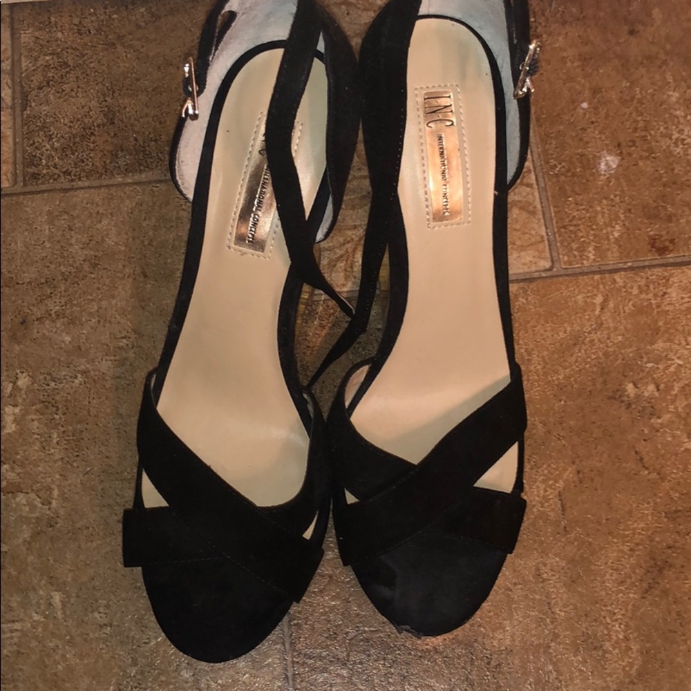 Women’s shoes